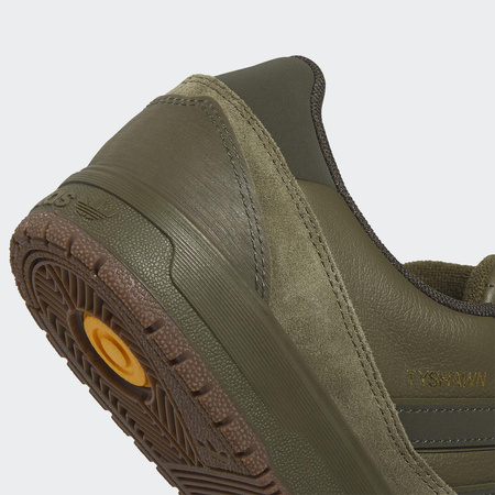 Buty ADIDAS Tyshawn II / Olive/Shadow/Gum @JQ1132